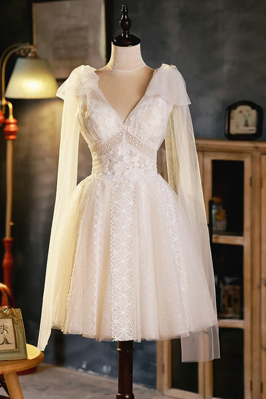 Champagne V-Neck Lace Short Prom Dress Lovely A-Line Evening Party Dress