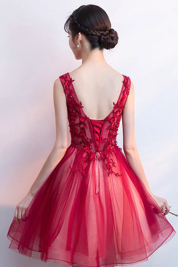 Red V-Neck Lace Short Prom Dress Cute A-Line Homecoming Party Dress