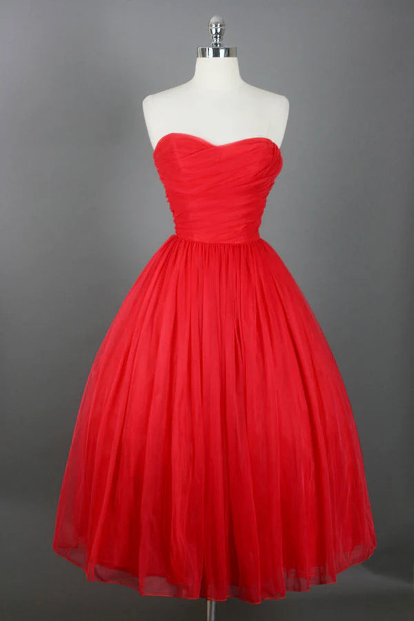 Red Strapless Tulle Short Prom Dress Cute A-Line Sweetheart Neck Party Dress