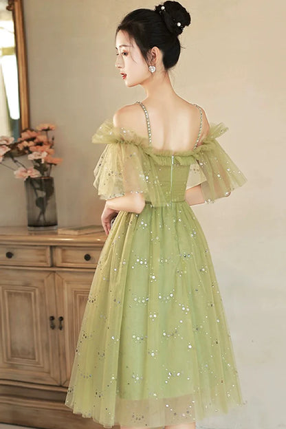 Green Spaghetti Strap Tulle Short Prom Dress Charming Knee Length A-Line Party Dress