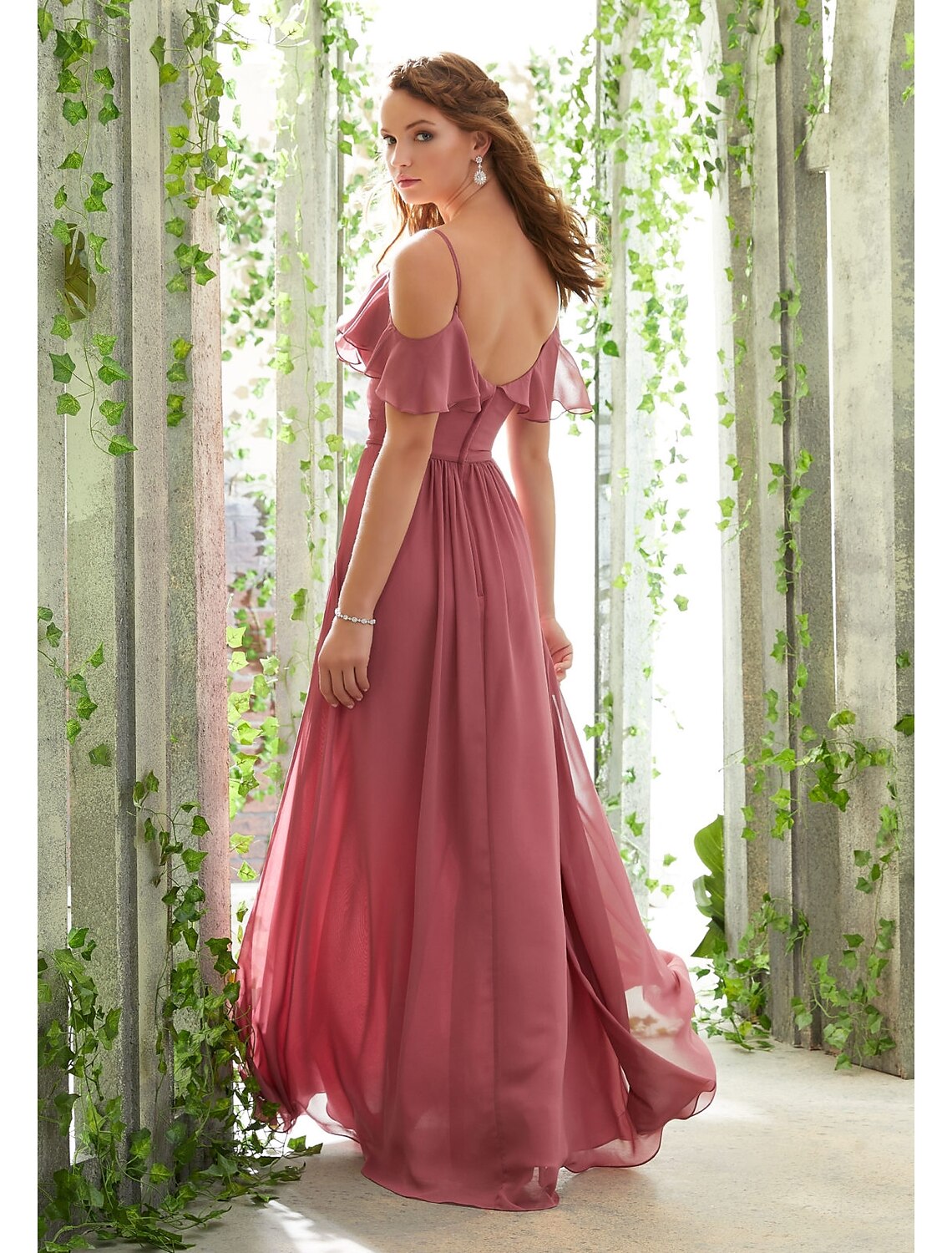 A-Line Bridesmaid Dress Spaghetti Strap Short Sleeve Open Back Floor Length Chiffon with Ruffles / Ruching