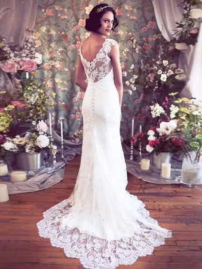 Sheath/Column Tulle Lace V-neck Sleeveless Sweep/Brush Train Wedding Dresses