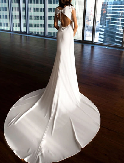 Hall Open Back Casual Wedding Dresses Sheath / Column Scoop Neck Cap Sleeve Chapel Train Stretch Fabric Bridal Gowns With Pearls